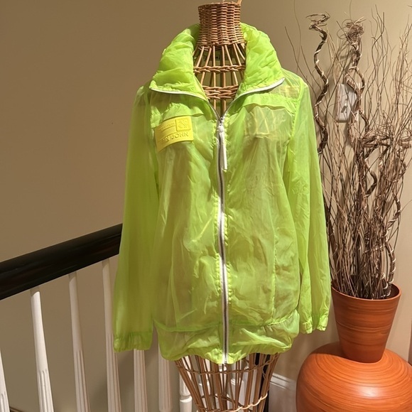 John John 🔥neon apple green lite  running jacket - Picture 3 of 11